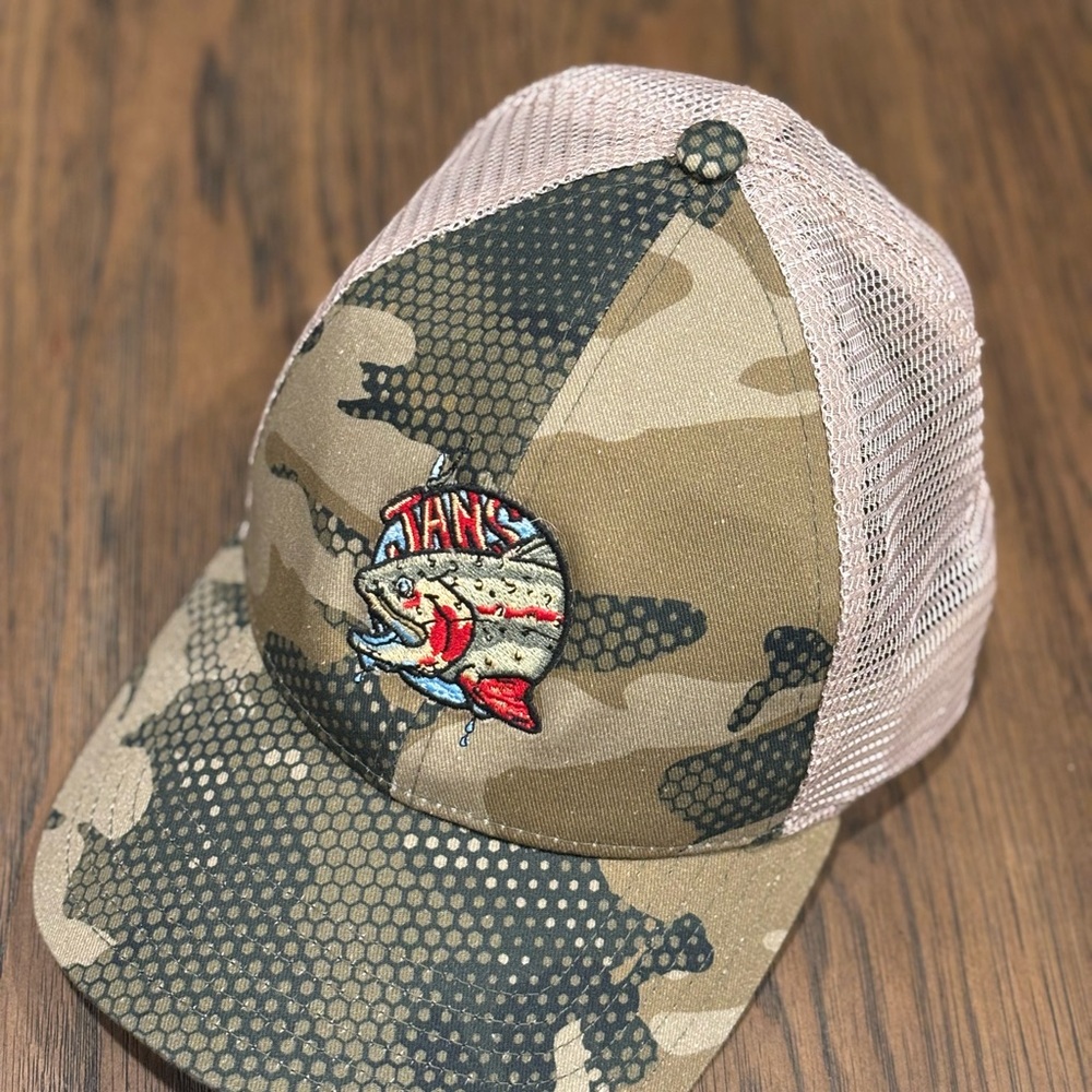 Simms Fishing Trucker Hat Large Mouth Bass Camo Cap Adjustable Outdoor Angler